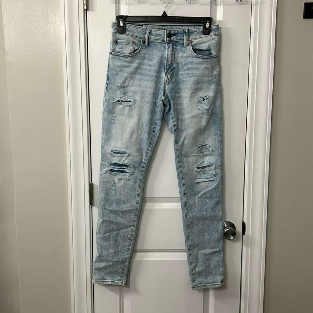 Size 29x32 American Eagle Airflex + Temp Tech Athletic Skinny Jeans.